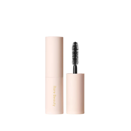 perfect strokes universal volumizing mascara (máscara de pestañas)- rare beauty